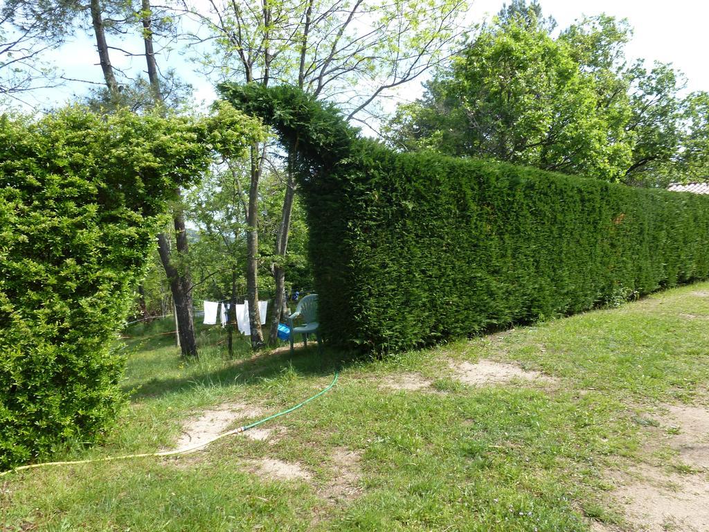 Domaine Du Planas Ailhon Ardeche Bed & Breakfast Room photo
