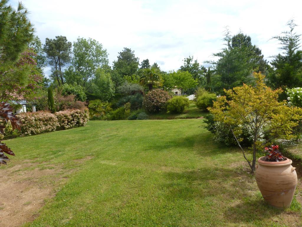 Domaine Du Planas Ailhon Ardeche Bed & Breakfast Room photo